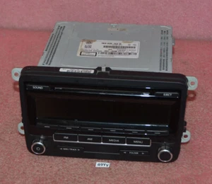 Delphi In-Dash Car Stereo P/N 28352655. - Picture 1 of 5