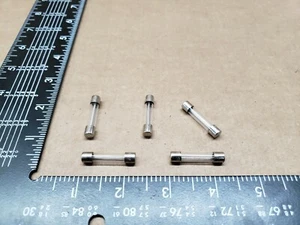 (25 pcs) 313.300 Littelfuse, 300mA 250vac, Time Delay Glass Fuse, Size: 3AG - Picture 1 of 1