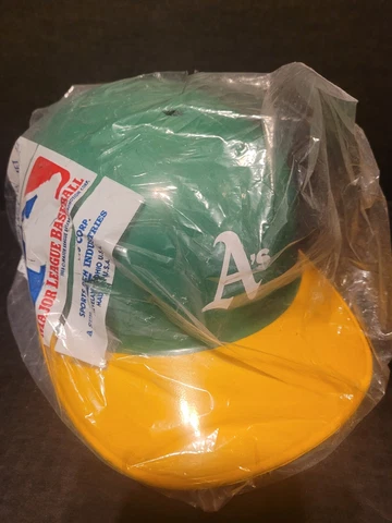 VTG Baseball Souvenir Batting Helmet 1970 Laich Sport Oakland Athletics A's NIB Cover