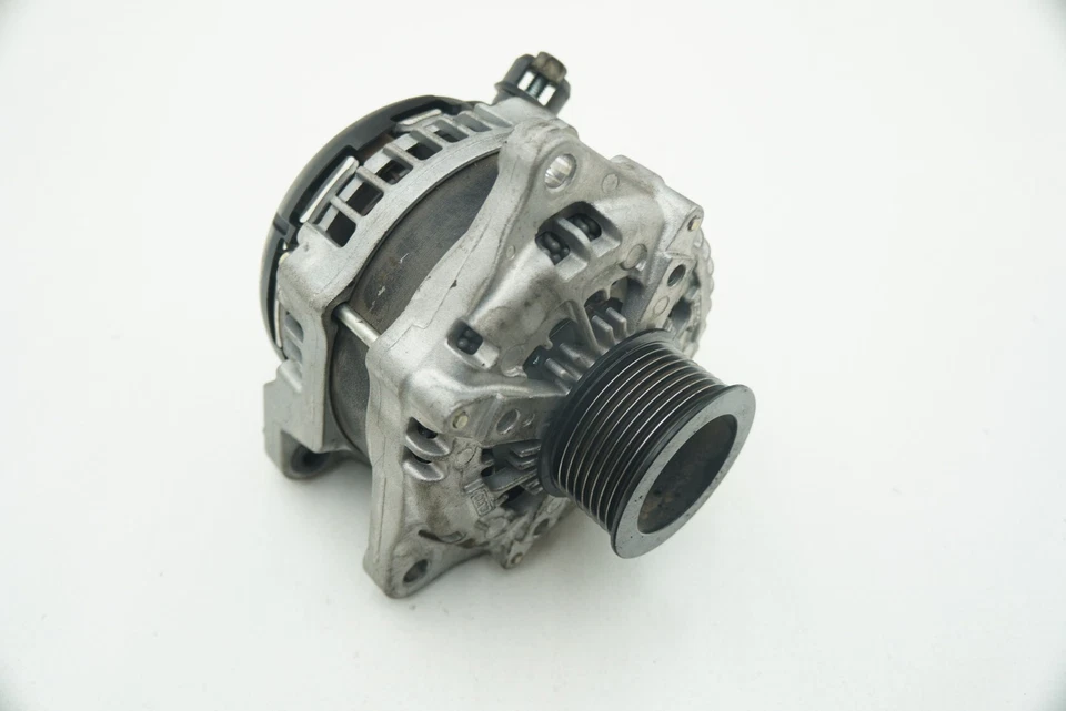 Alternador 220 Amp 6.7L Diesel HC3Z9H307G Ford F450 Super Duty F250 F350 2017-22 Foto 1 de 4