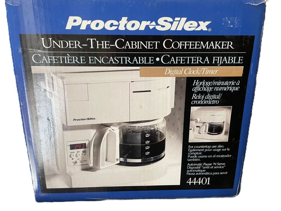 Cafetera debajo del gabinete Proctor Silex modelo #44401 blanca nueva de stock Foto 1 de 4