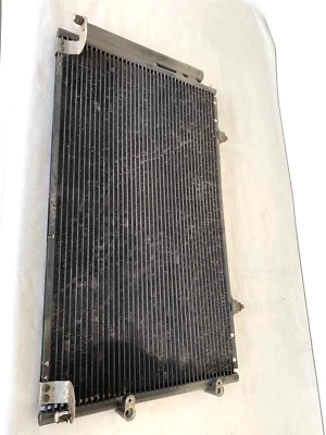 Toyota Camry LE 2002-2006 sedán 2,4 L aire acondicionado condensador 4 cilindros Foto 1 de 4