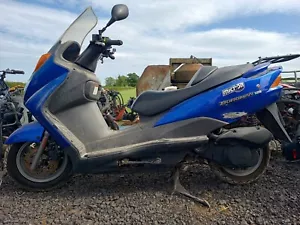 Suzuki Burgman 125  scooter breaking complete bike Carburettor Carb Fuel Petrol - Picture 1 of 14