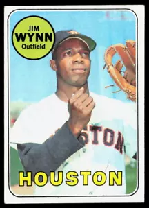 Jim Wynn 1969 Topps #360 VG/EX-EX No crease - Picture 1 of 2