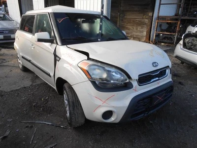 Driver Front Door Electric Without Solar Green Fits 10-13 SOUL 1845167 - Image 1 of 4