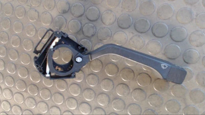 Scheibenwischerschalter VW Passat Variant 1.8 35 I 12 Monate Garantie - Bild 1 von 4