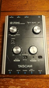 TASCAM US-122 MKII USB 2.0 Audio/MIDI Interface - Picture 1 of 6
