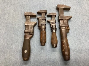 Antique Bemis & Call Co Wood Handle Monkey Wrenches 6-1/2” & 8-1/4” + 2 L👀K ! - Picture 1 of 21