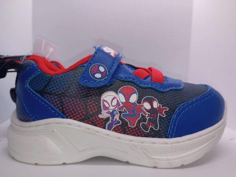 全新 Marvel 罕见 蜘蛛侠 儿童 健身鞋/运动鞋 男孩 尺码 7 带 1 双袜子 — 第 1/4 张图片