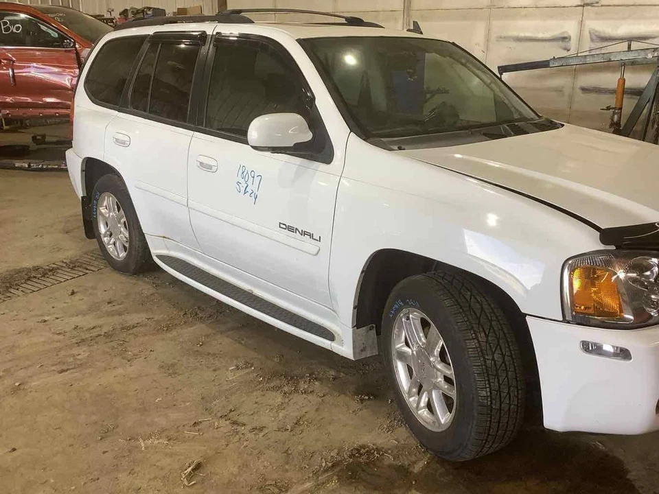 二手轮盖 适合:2006 年 Gmc 特使 A 级 — 第 1/4 张图片