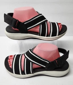 Clarks Mira Lily Damengröße 9 breit schwarz weiß Fersenriemen Sport Sandalen - Bild 1 von 10