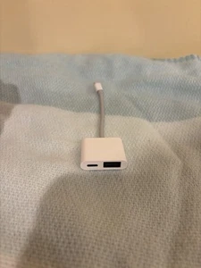 [Certifié Apple Mfi] Adaptateur Caméra Lightning vers USB avec Charge Portable - Photo 1 sur 2