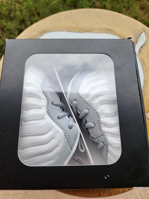 Nike Lil' Posite One "Gris humo/blanco" niño pequeño 3C Foto 1 de 4