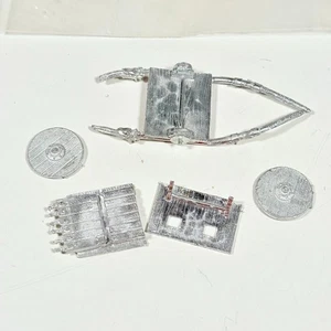 Carrozza Metallo Marca Sconosciuta Wargaming Gaming Non Verniciata Nuova - Foto 1 di 3