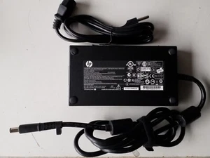 Original HP 200W Netzteil HSTNN-CA24 19,5V 10,3A 677764-002 693708-001 7,4mm - Bild 1 von 3