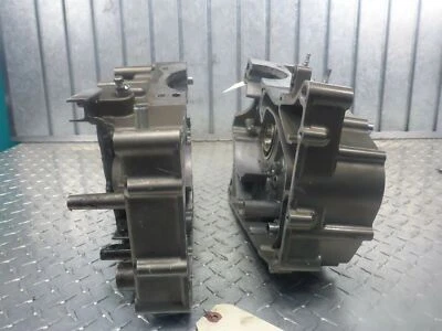 05 Hyosung GT250R GT 250 Engine Motor HYUS Crankcase Left Right Case Complete Foto 1 de 4