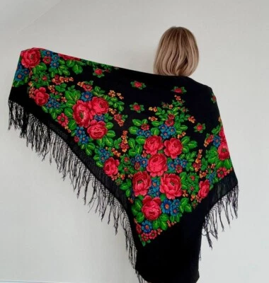 Large vintage scarf with flowers, scarf with tassels, festive scarf, baba scarf - Image 1 of 4