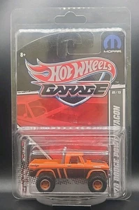 2011 HotWheels Garage Mopar '70 Dodge Power Wagon Orange Real Riders With Case - Picture 1 of 2