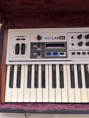 Arturia KeyLab 61 MIDI Controller Keyboard - Image 1 of 4