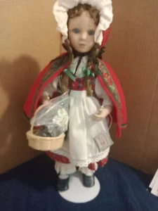 Little Red Riding Hood COMPLETE Ashton Drake Brothers Grimm Original Packaging - Picture 1 of 9