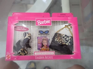 Barbie Fashion Ave Accessories Leopard Print /Black Boots & Purse ~ Sunglasses - Picture 1 of 2