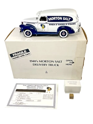 Camión de reparto Morton Salt 2000 Danbury Mint años 40 1:24, blanco, con 16 cajas de sal Foto 1 de 4