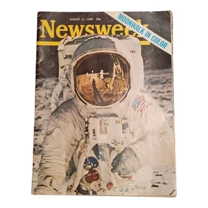 Vintage 1969 Newsweek Magazine Moonwalk Apollo 11 Moon Landing Space Issue - Picture 1 of 3