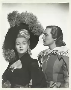 LANA TURNER & GENE KELLY in "The Three Musketeers" Original Vintage Photo 1948 - Picture 1 of 1