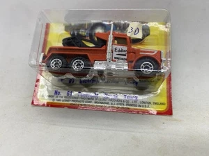 VINTAGE MATCHBOX SUPERFAST No.61e PETERBILT WRECKER TRUCK IN ORIGINAL PACKAGE - Picture 1 of 8