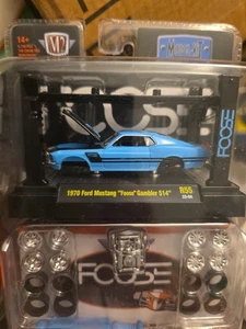  M2 Machines 1970 Ford Mustang Foose Gambler 514 Model Kit Grabber blau - Bild 1 von 3