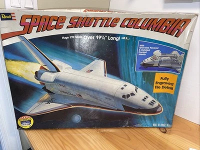 Space Shuttle Columbia No. 4702 By Revell Open BOX  SCALE 1/72 OVER 19.4 LONG - Image 1 of 4
