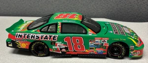 1998 Action Platinum Bobby Labonte 18 Interstate Batteries 1:24 Hot Rod Magazine - Picture 1 of 4