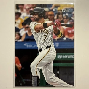 2025 Topps Series 2 - True Photo Variation SSP - Isiah Kiner-Falefa #559 - Bild 1 von 4