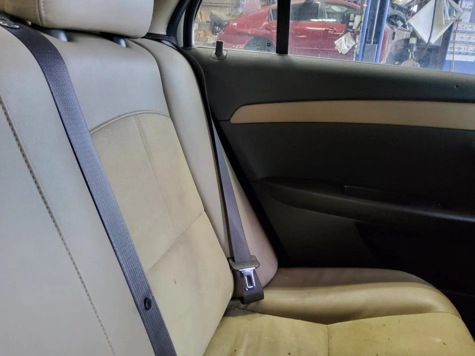 Driver Retractor MALIBU    2011 Seat Belt Rear 532014 Foto 1 de 1