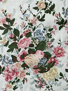 LEE JOFA Vintage “Sackville” 26” X 45” Chintz Floral Fabric Sample