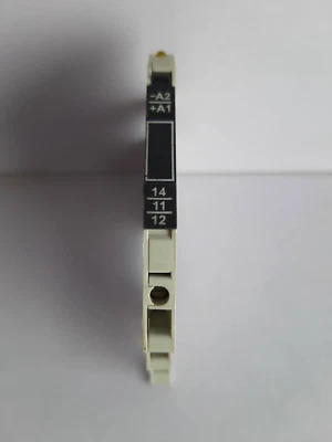 Lutze 760821 RE 7-0821 Relay Module - Image 1 of 4