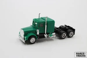 Herpa Kenworth W900 Zugmaschin black/green 1:87 /H24246 - Picture 1 of 1