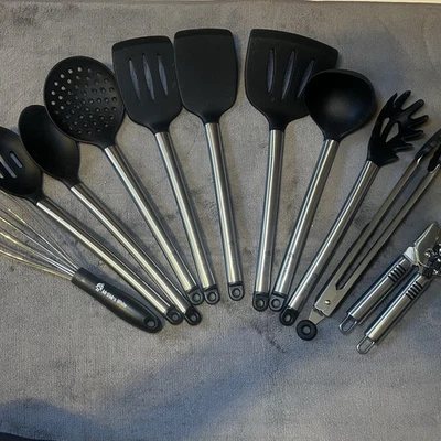 Набор кухонной посуды из 11 предметов термостойкий антипригарный новый без коробки - Изображение 1 из 4