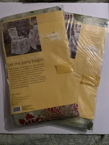 Isabelle de Borchgrave Paar 2 STUHLBEZÜGE Polypropylen rot gold Blumen, grün - Bild 1 von 5