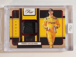 2025 Panini Turn Four NASCAR Racing Shoes Relic #SH-TGD Todd Gilliland Red 01/10 - Bild 1 von 2