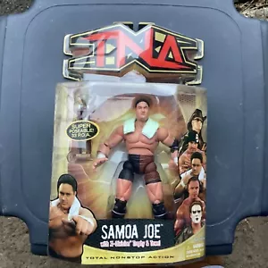 NWA TNA Impact toybiz marvel wrestling figure Wwe Samoa joe red maroon trophy ae - Picture 1 of 2