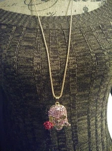 betsy johnson gold tone metalSkull head Pink rhinestones necklace - Picture 1 of 2