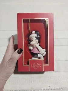 LENOX DISNEY MINNIE MOUSE WITH SNOWBALL ORNAMENT CHRISTMAS - Picture 1 of 9