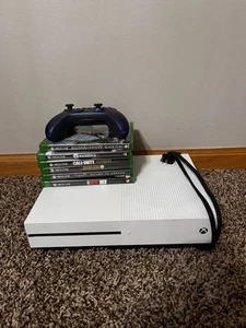 Microsoft Xbox One S 500GB - White With Controller And Six Games - Picture 1 of 6