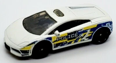 2014 MATCHBOX LAMBORGHINI GALLARDO LP 560-4 POLIZIA WHITE 2 5/8" DIECAST CAR - Image 1 of 4