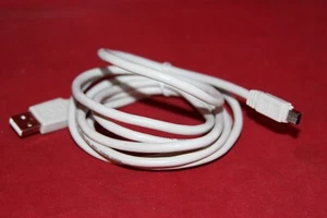 Belkin My essentials 5-Pin Mini-B Hi-Speed USB 2.0 Cable, 6 ft. (1.8 m) - Picture 1 of 3
