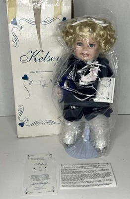 Boneca Phyllis Parkins Vintage 1993 Boneca Kelsey Ice Skater Edição Limitada Com Certificado de Autenticidade - Imagem 1 de 4