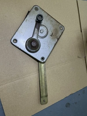 Regulador de ventana de puerta delantera 63-74 para Toyota Land Cruiser Fj40 lado del conductor rt Foto 1 de 4