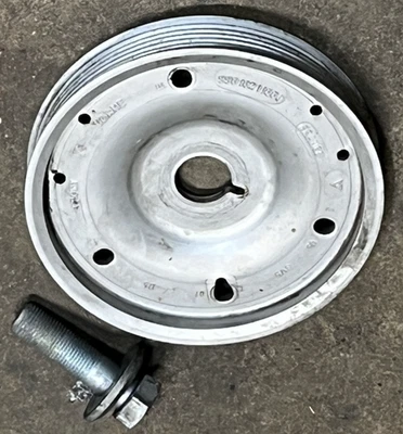 crankshaft pulley and bolt M96 / M97 Porsche 911 Cayman Boxster  996.102.115.63 - Image 1 of 4