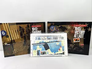 USPS World War II Remembered Series 1943 & 1945 Includes Collectors Stamps EUC - Foto 1 di 8